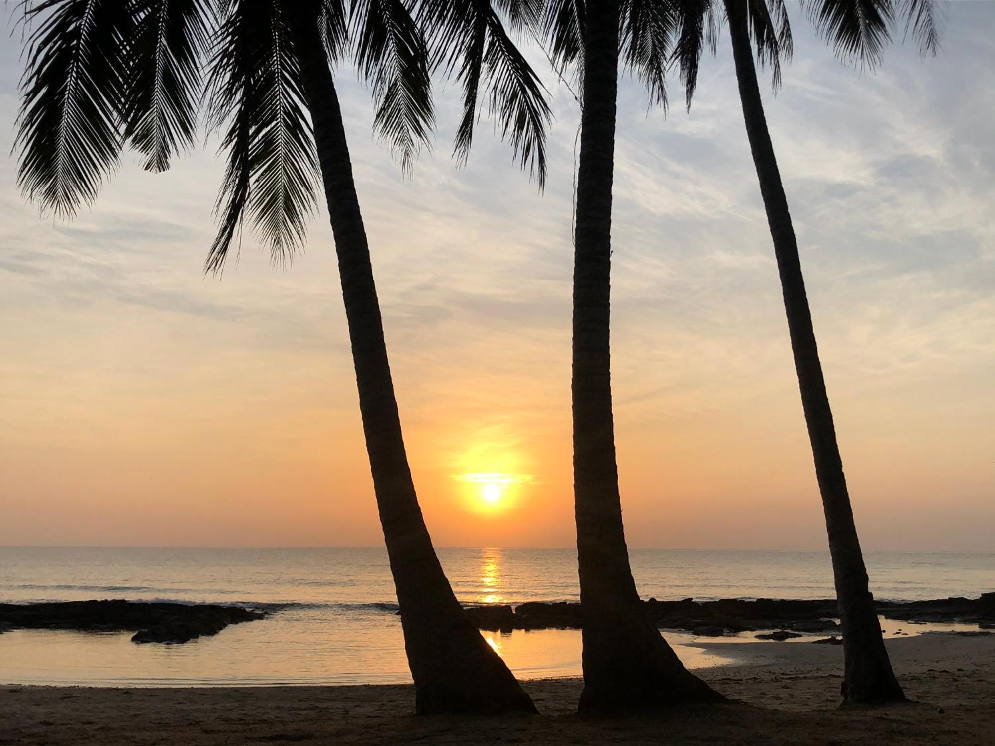 Surya Beach Resort Palawan Aborlan Exterior foto